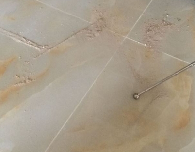 临桂瓷砖空鼓维修公司分享粘合剂选择不当在瓷砖铺贴过程中可能导致以下问题